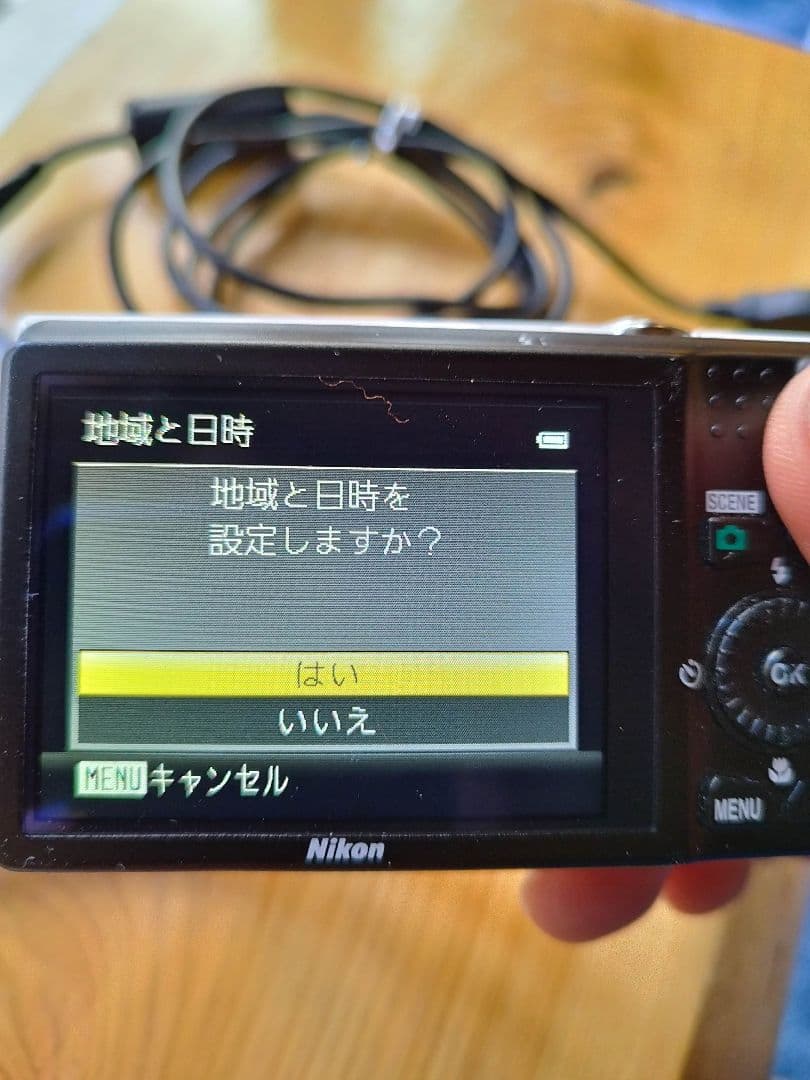 Nikon COOLPIX Ｓ6200 ホワイト　コンパクトデジタルカメラ