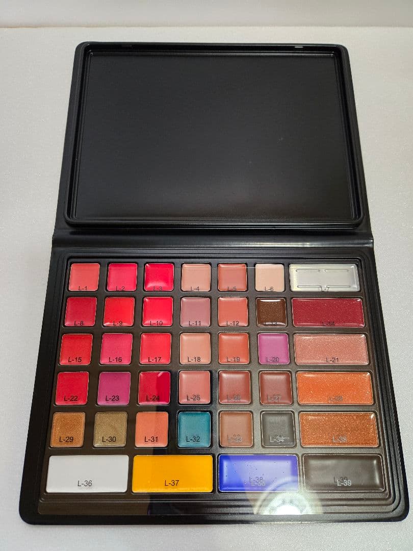 美容学校教材　メイクアップセット　新品