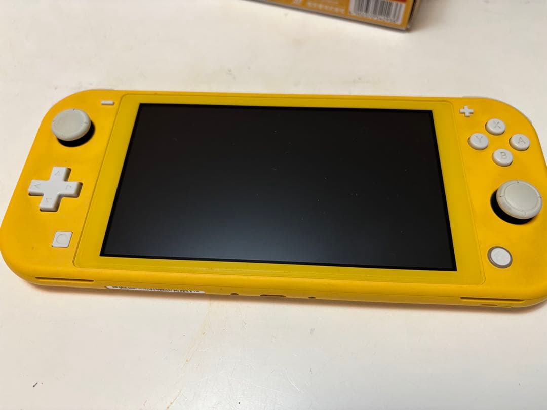 Nintendo Switch Lite 黄色　本体　充電器　箱付き2024年