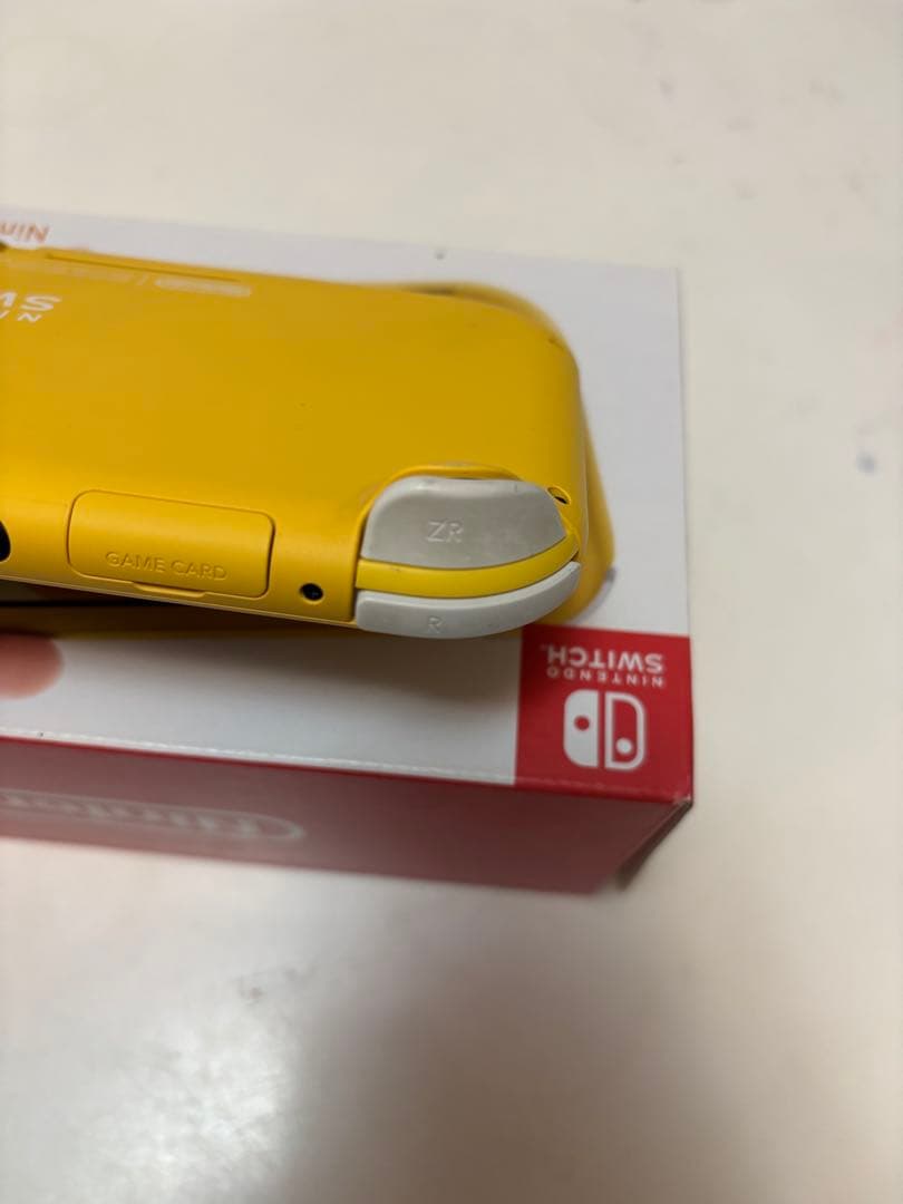 Nintendo Switch Lite 黄色　本体　充電器　箱付き2024年