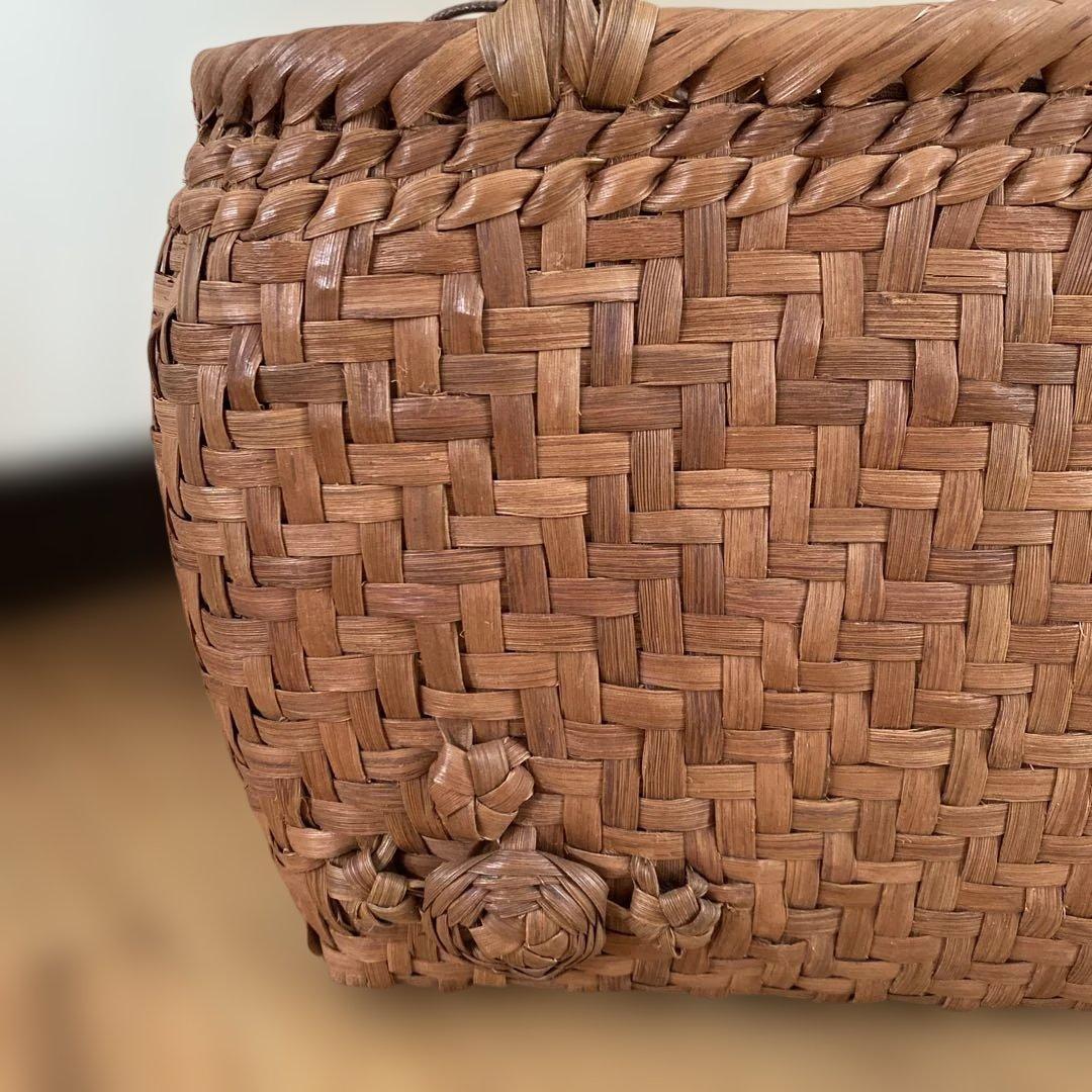 長野産　職人手編み山葡萄柄　山葡萄バック