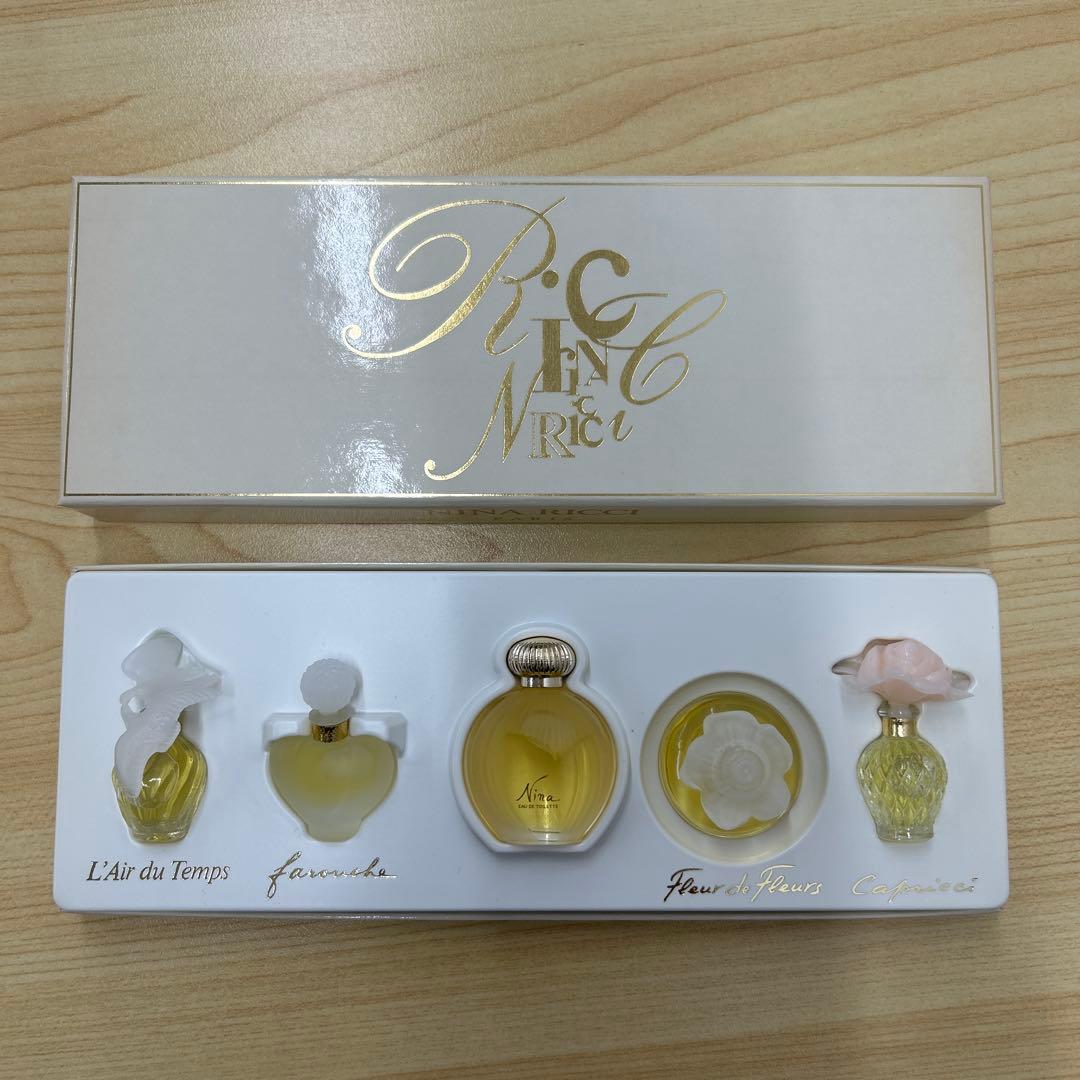 ブランド　ミニ香水　まとめ売り　おまけ付き♪