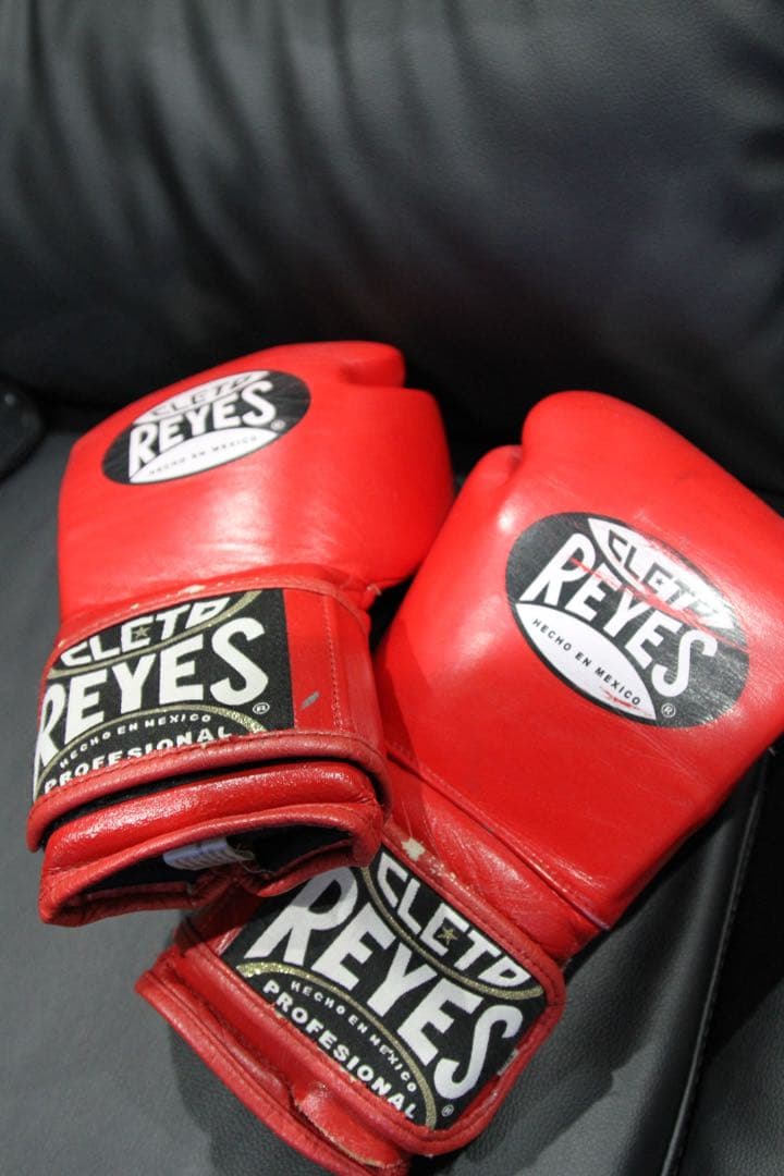 CLETO REYES ボクシンググローブ