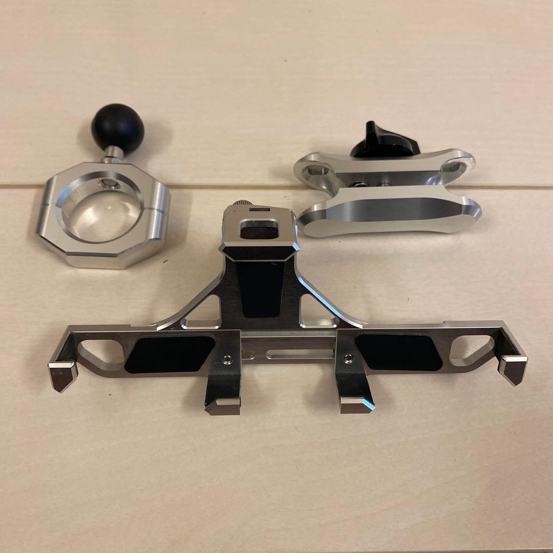 サインハウス　SYGNHOUSE 　オートバイ用　スマートフォンホルダー