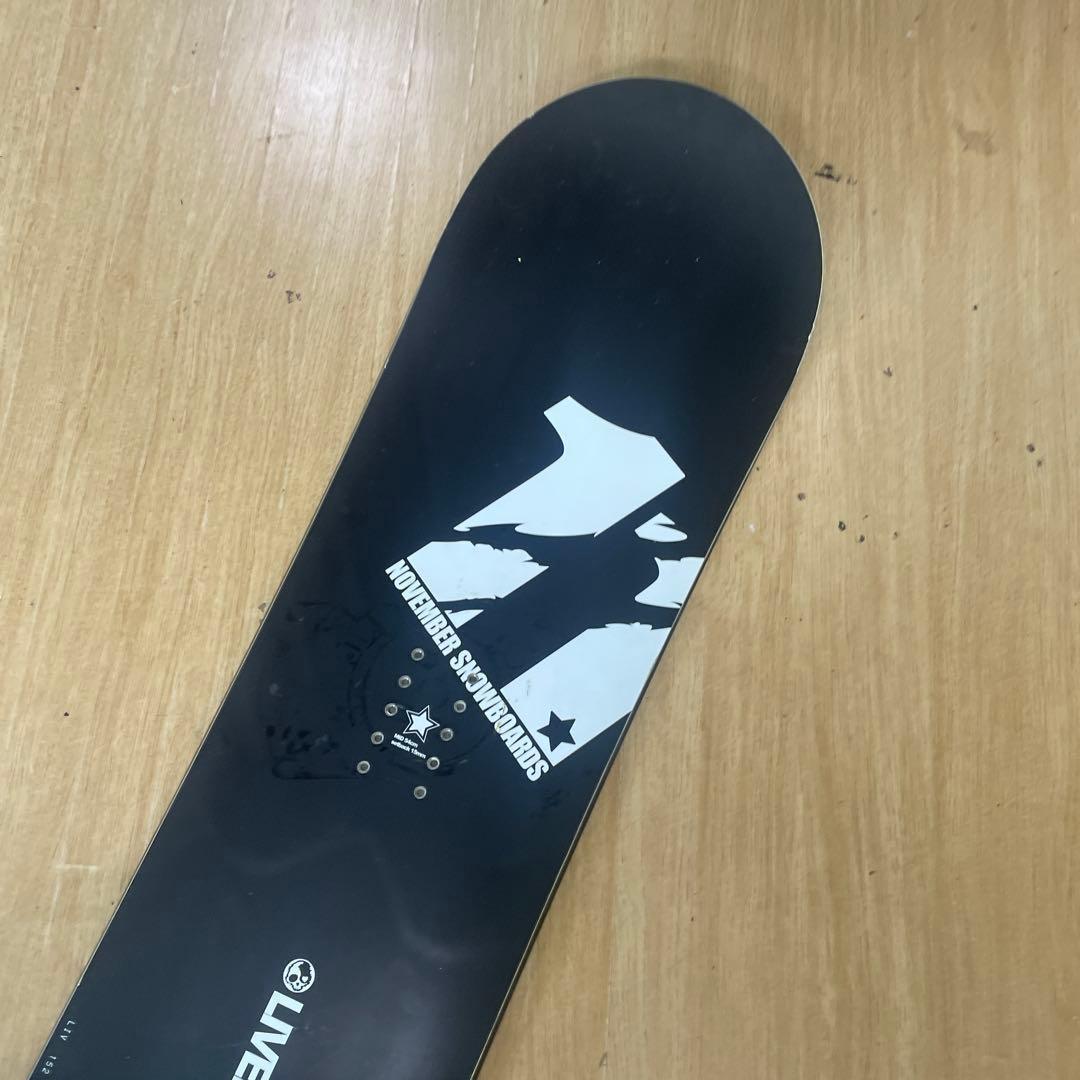 NOVEMBER　LIVER　M　152cm　スノーボード　ノーベンバー