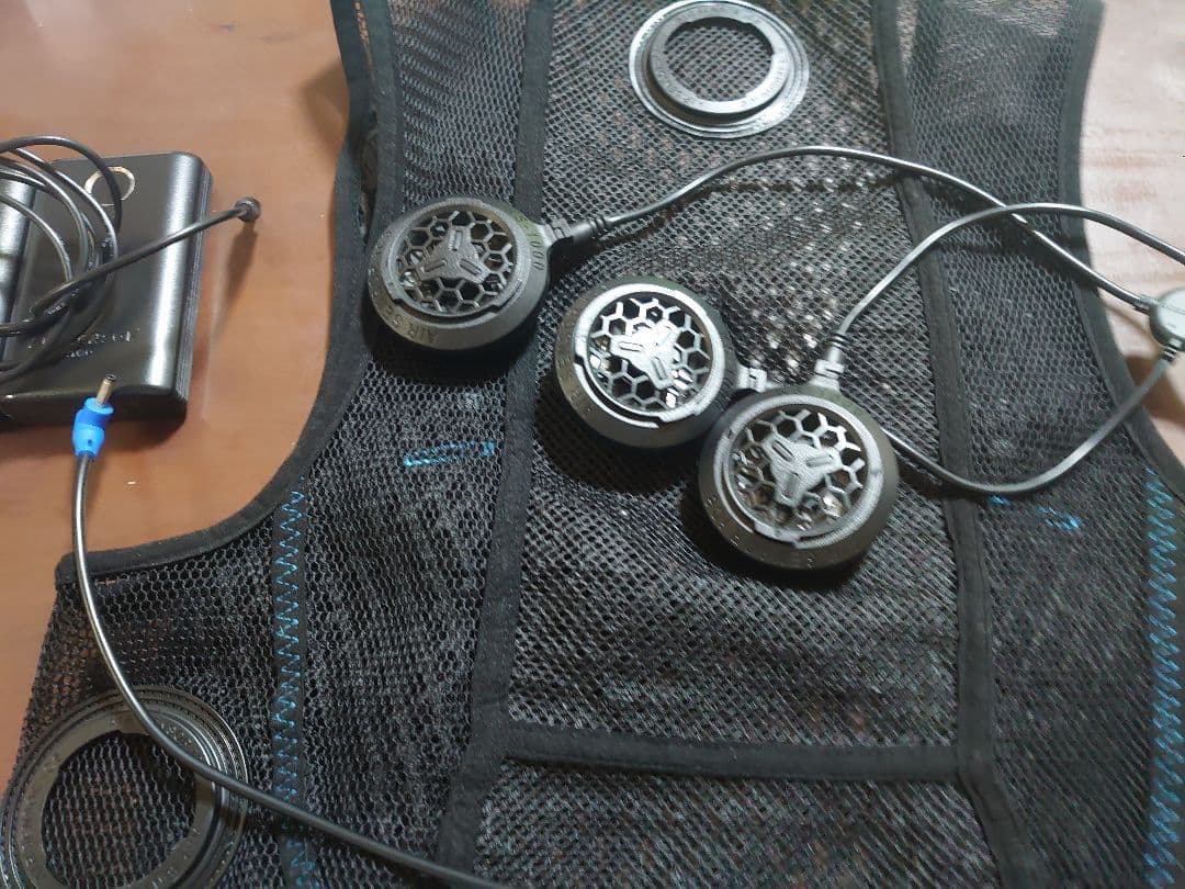 クロダルマ　クールベスト ペルチェ冷却システム バッテリー2個付き