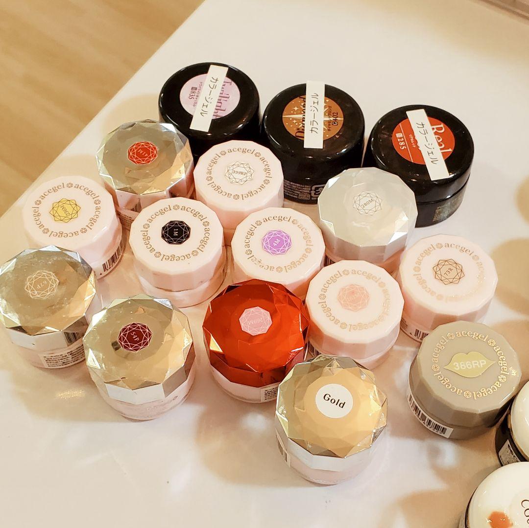 送料込！プリ・カル・エースのジェルネイル☆計33色！カラーチャート付き☆