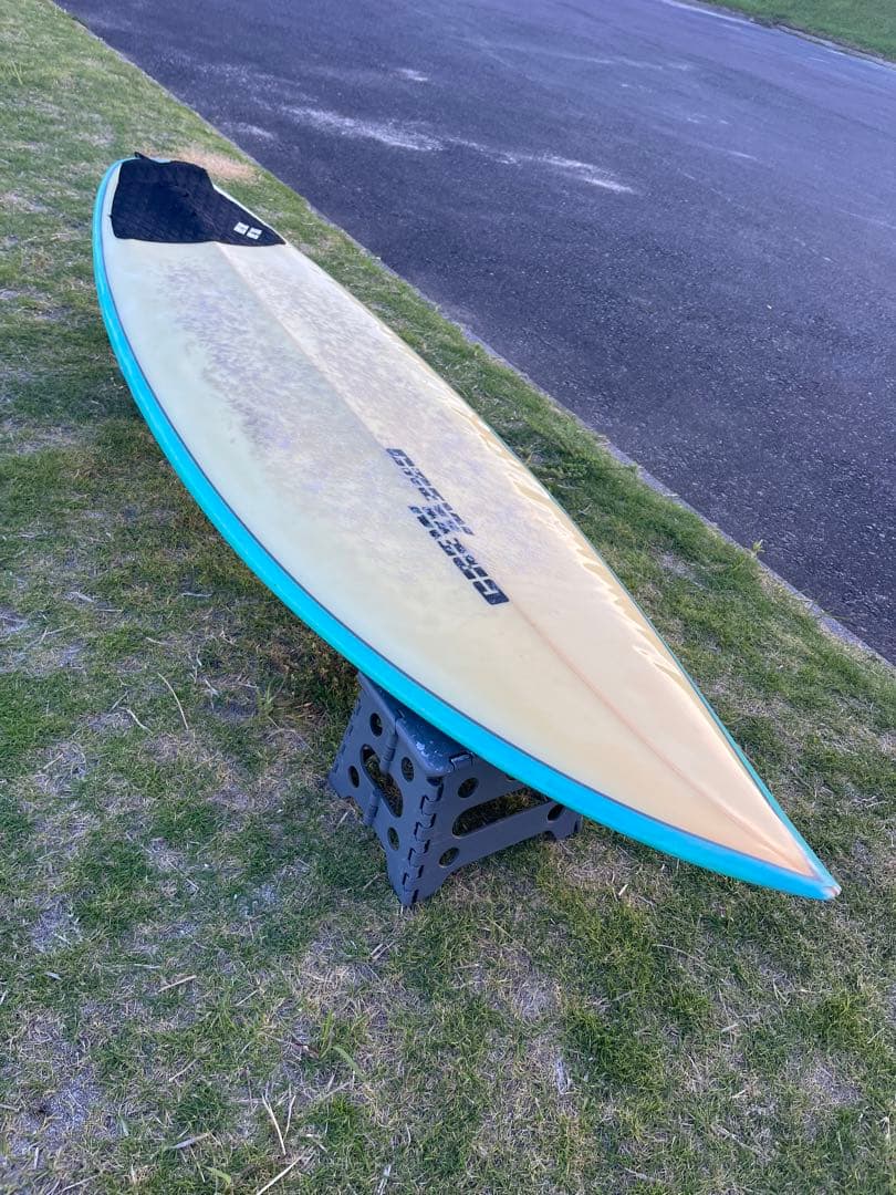 サーフボード/ FCSフィン付き