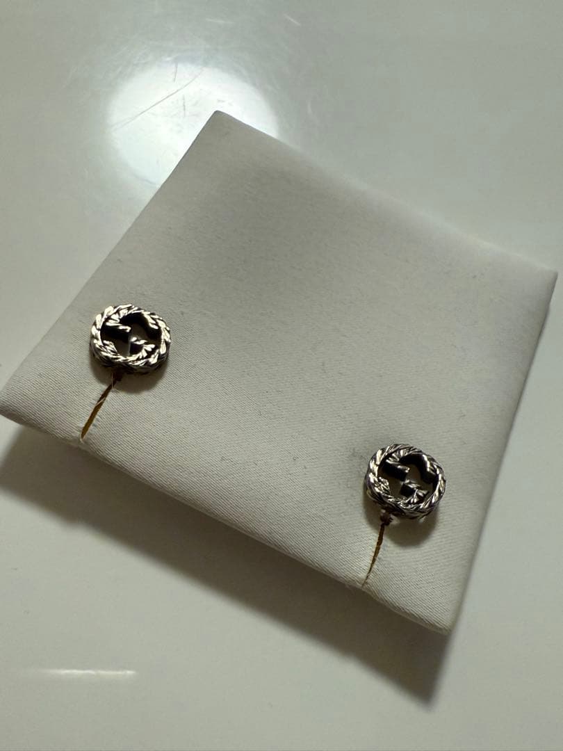【美品】GUCCI インターロッキング ピアス両耳