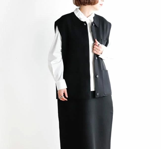 【新品タグ付】mizuiro ind ミズイロインド 襟付きワイドベスト 黒