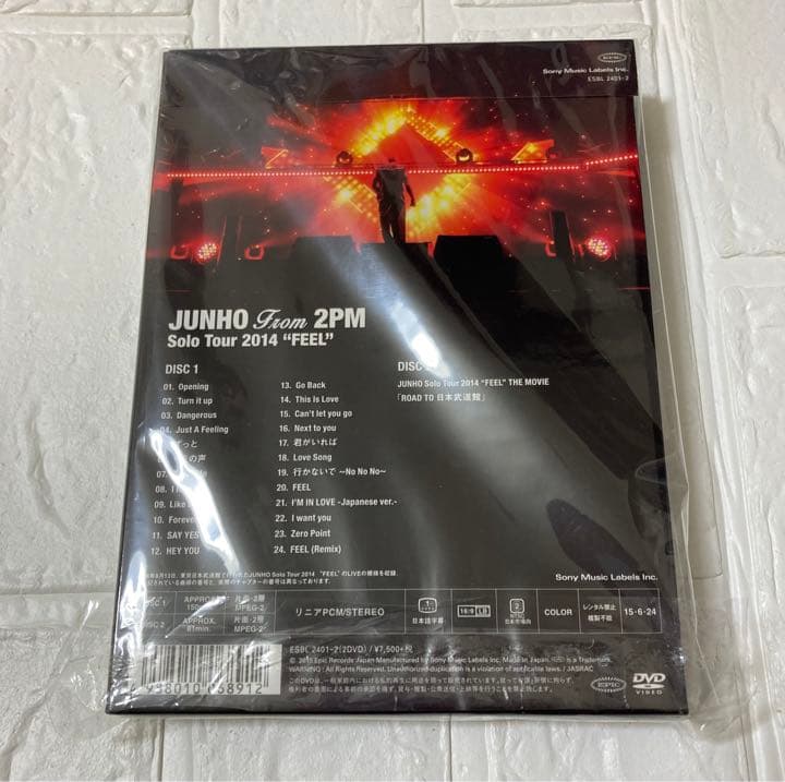 2PM ジュノ  FEEL 【初回生産限定盤】（2DVD+フォトブック）
