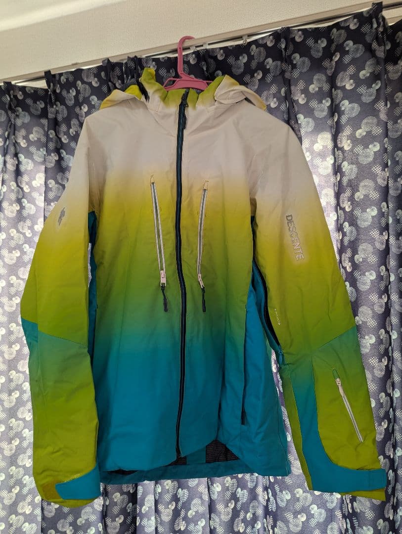 DESCENTE メンズLサイズ　スキーウェアセット（ジャケット＆パンツ）