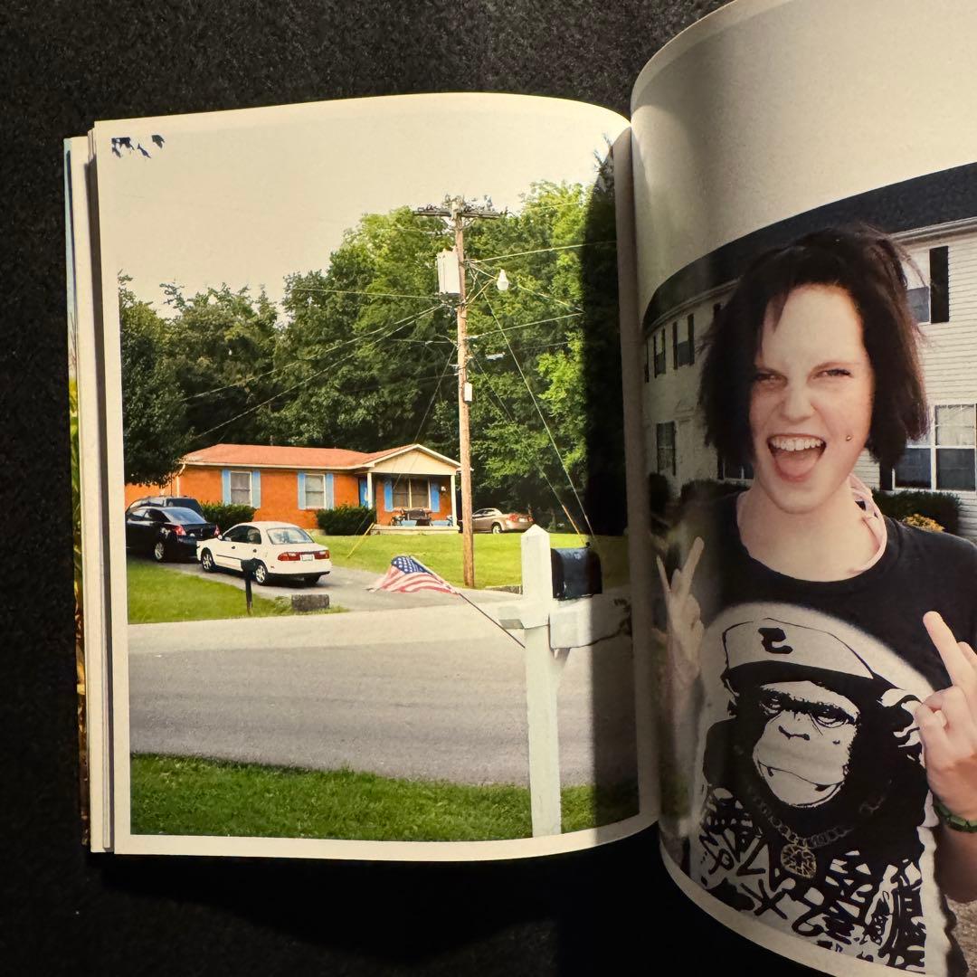 サイン本 Amber is for caution ヴァレリーフィリップス