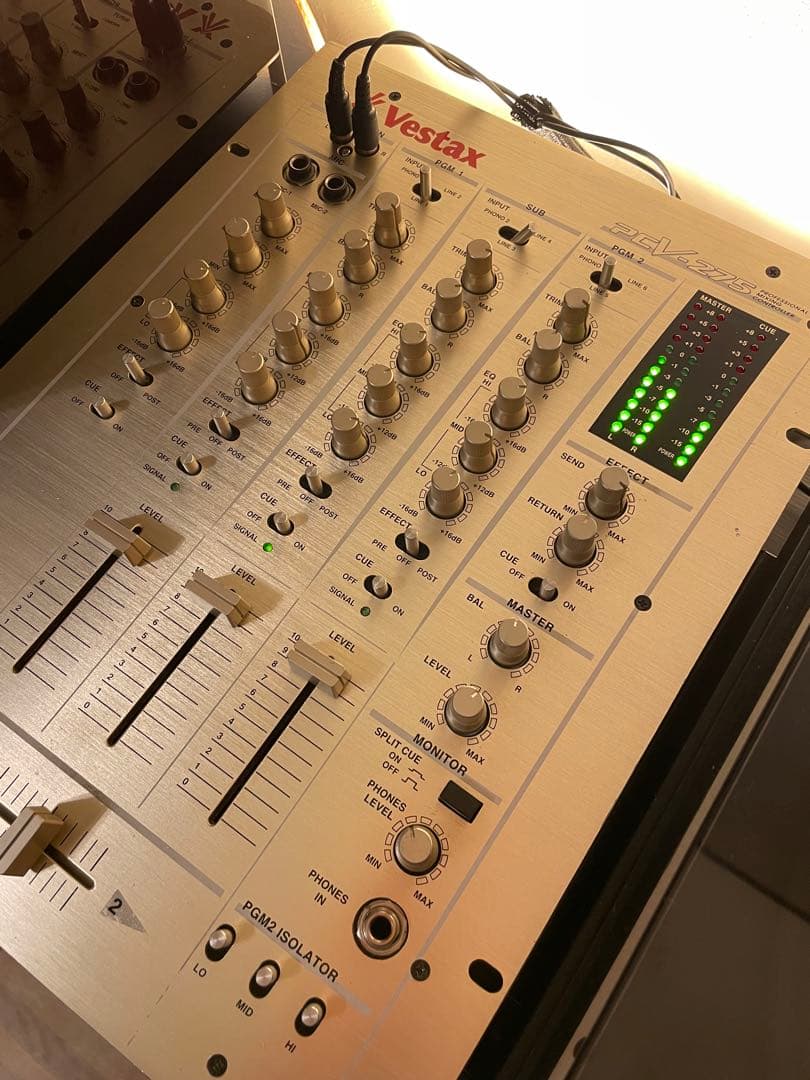 Vestax PCV-275 DJミキサー