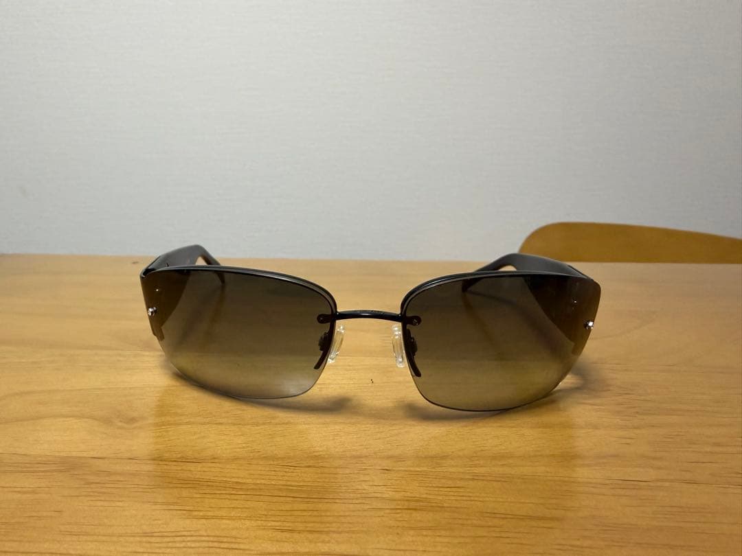 【正規品】CHANEL ブラックグラデーション　サングラス ストーン装飾