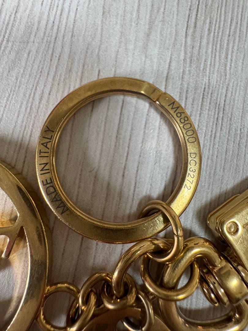 「最安値」鑑定済みLouis Vuitton ゴールド キーホルダー