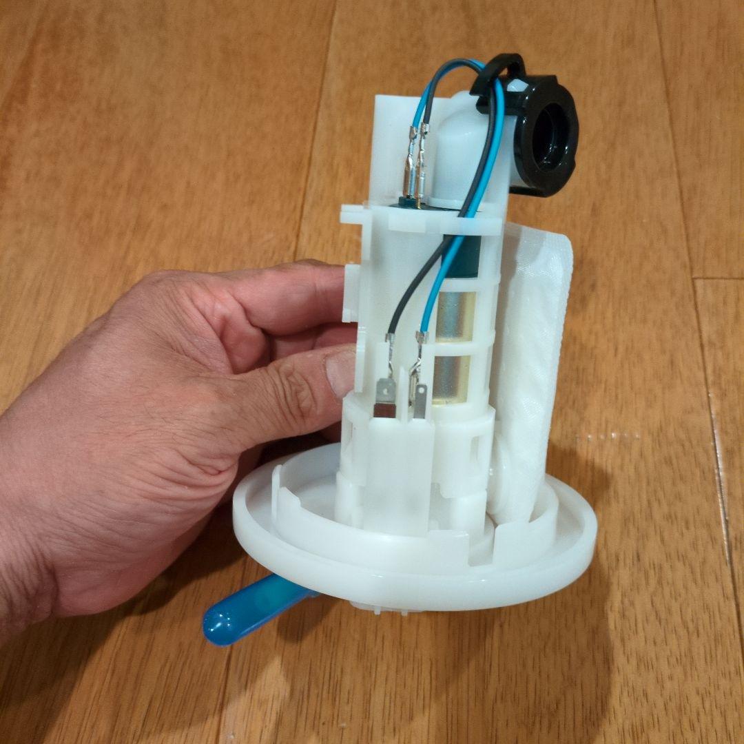 SR400 FI 燃料ポンプ　新品