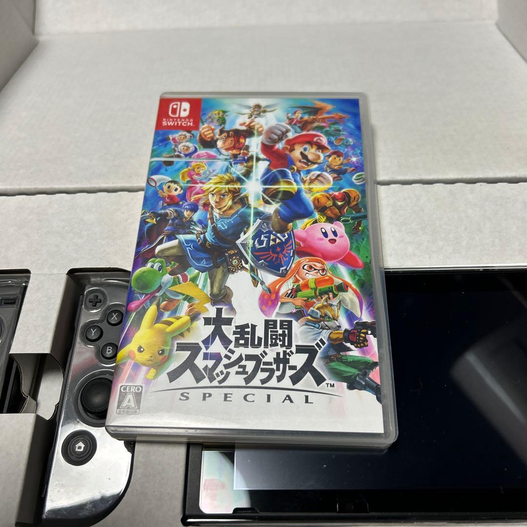 美品　スマブラ バッテリー強化版　Switch ソフト付き