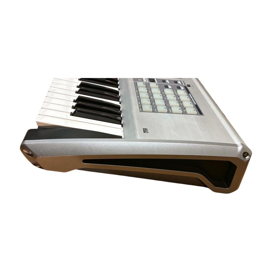 Roland Fantom X6 SRX-98装着済み　シンセサイザー 61鍵盤