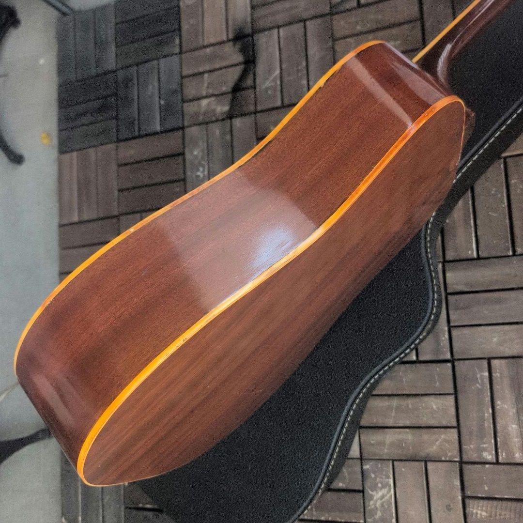 Chaki Wー3F 色々難ありのドレッドノートです。