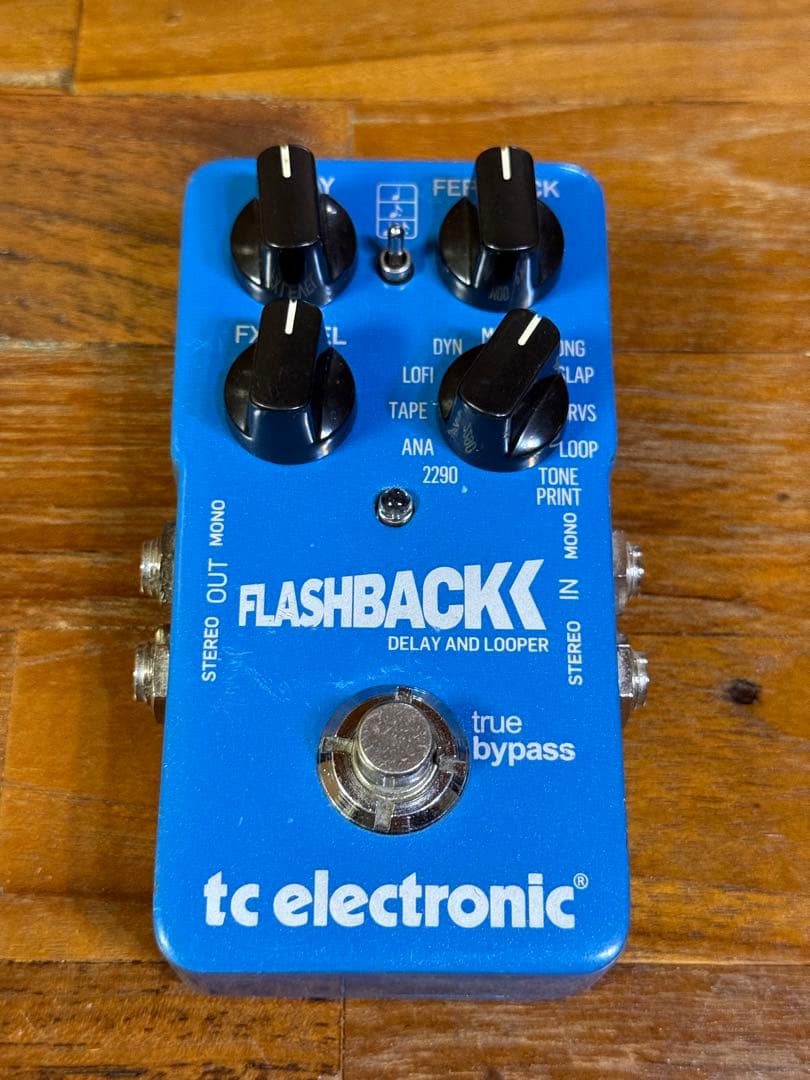 ギター Tc Electronic FLASHBACK DELAY & LOOPER