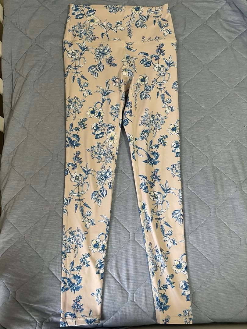 【SUKALA】 花柄ヨガウェア ブラトップ＆レギンス 上下セット S