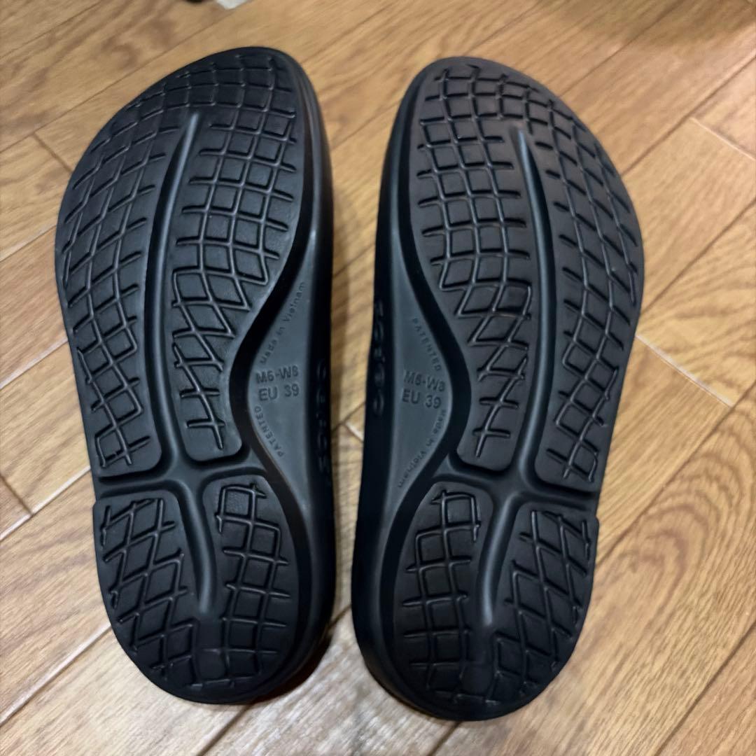 【新品】M6/W8 26cm OOFOS OOAHHリカバリーサンダル