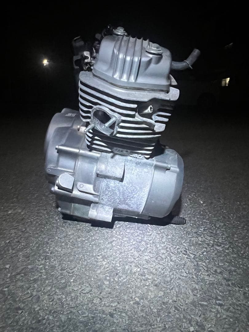 今日まで！エイプ50fi エンジン　実働