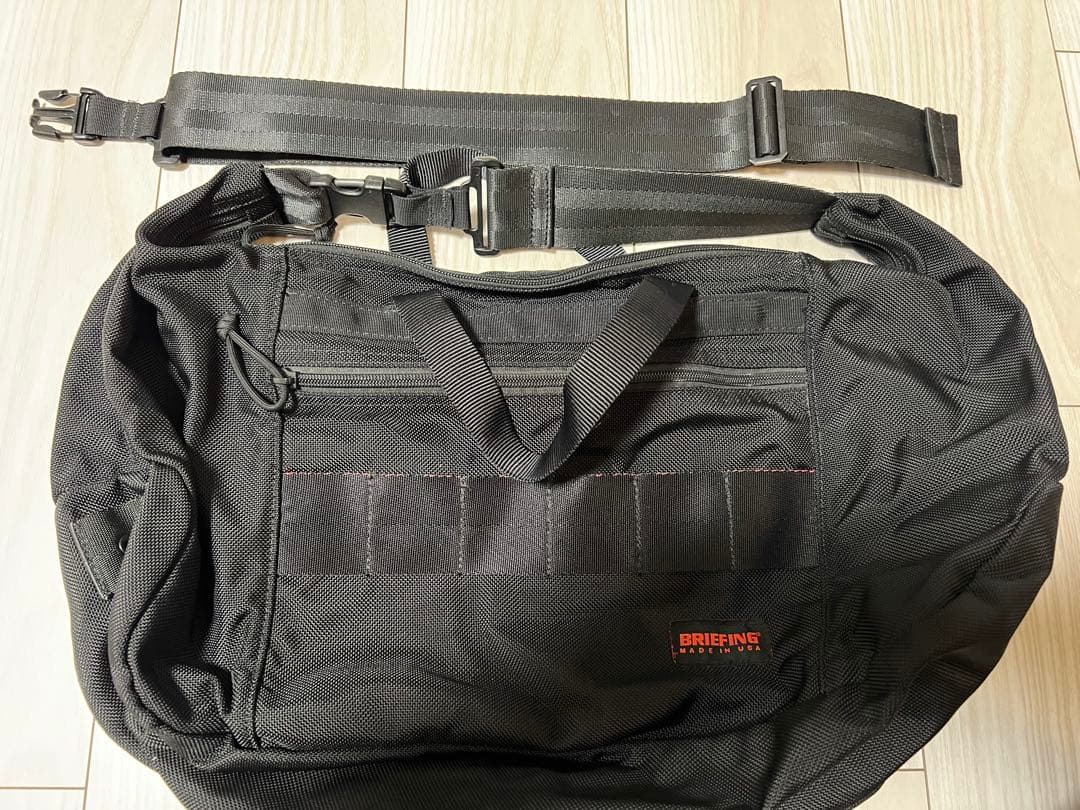 BRIEFING SLIDER ショルダーバッグ USA製 BLK