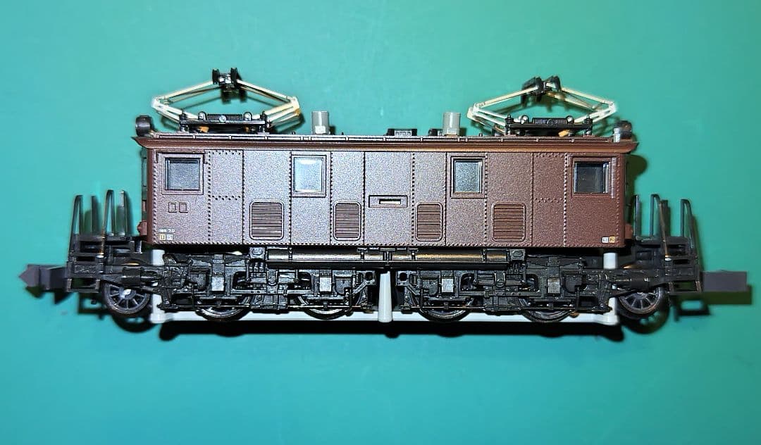KATO 3078-2 ED19（省形ヨロイ戸）電機機関車