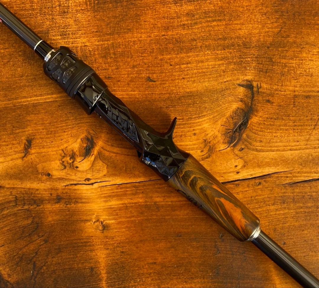 ベイトロッド　C702ML バスロッド　バス釣り　トラウト　ウッドグリップ