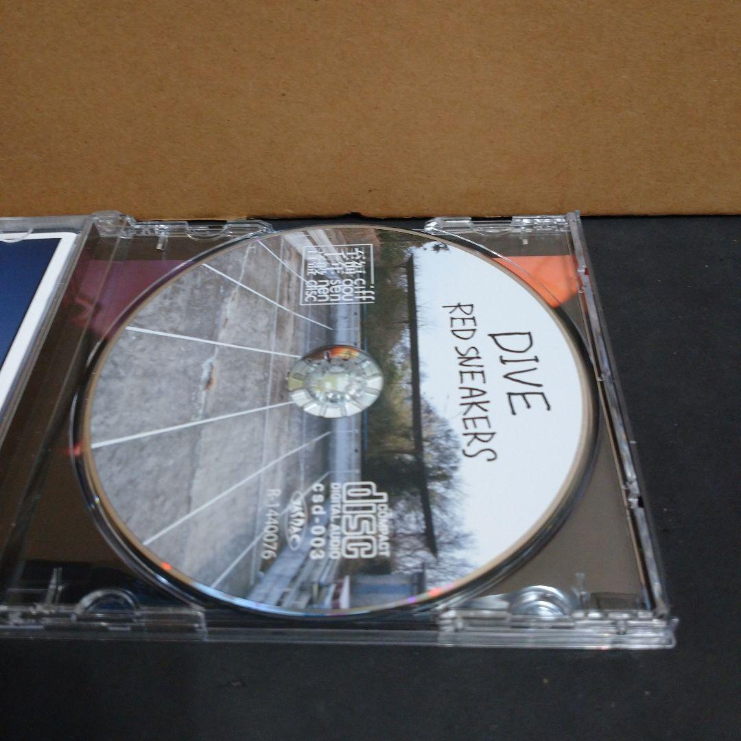 レッドスニーカーズ　DIVE