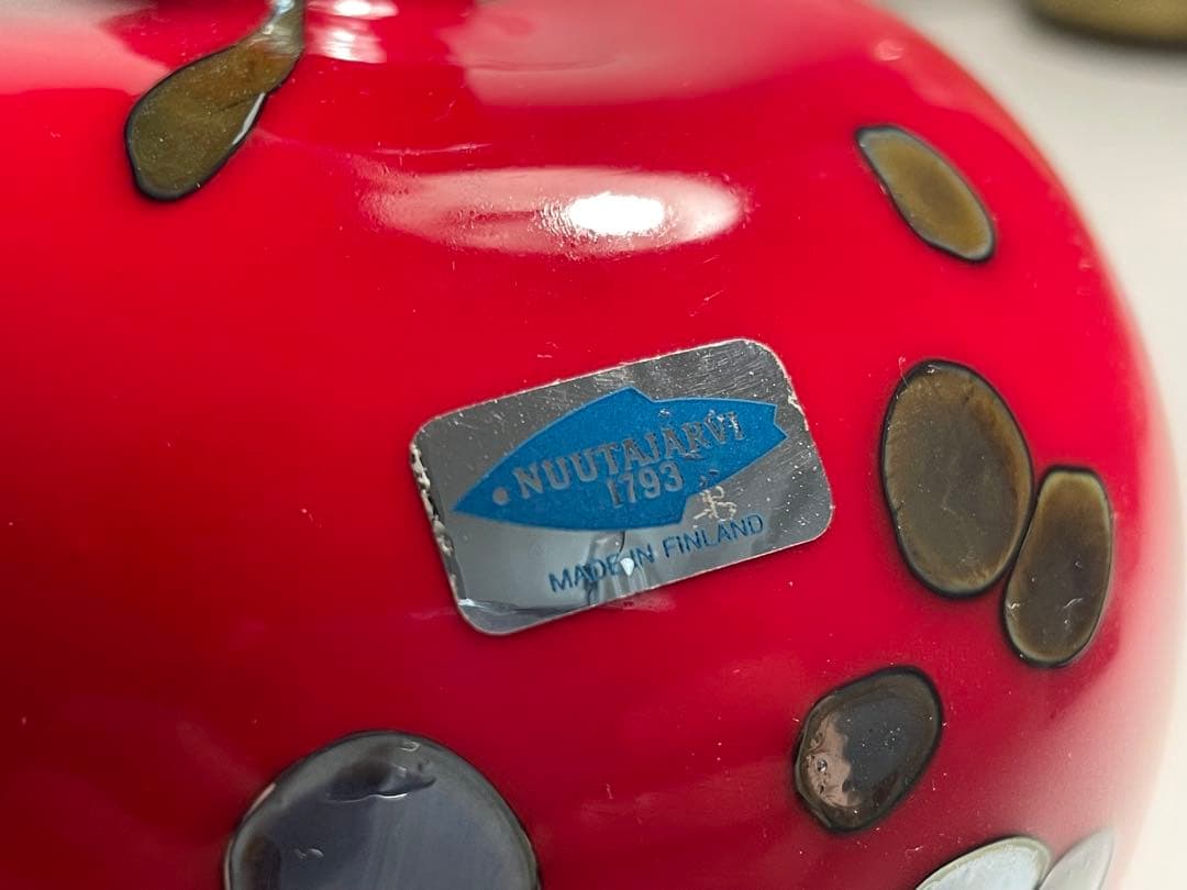  apple オイバ・トイッカ ラスター アップル