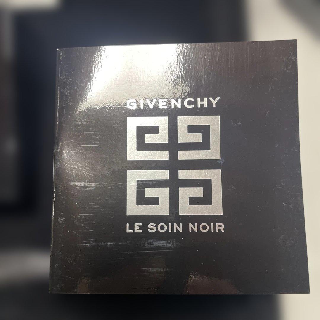 Givenchy Le Soin Noir 50ml・5ml