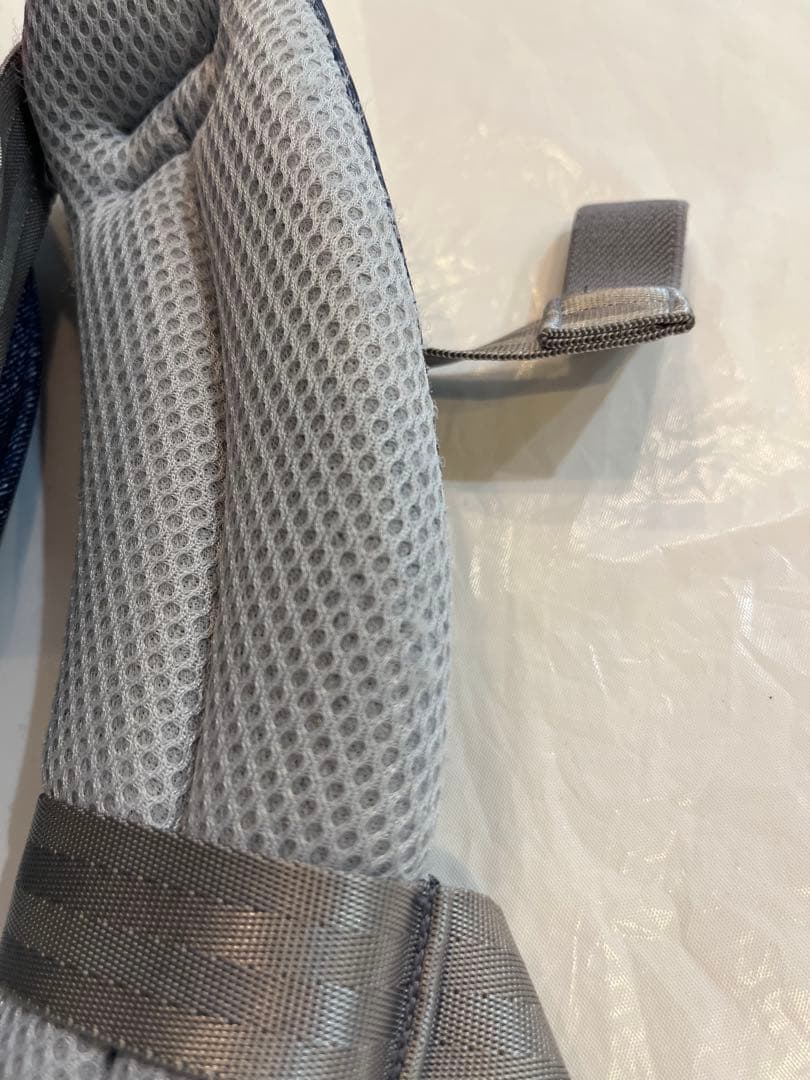 【美品】ミキハウスx ポグネー ヒップシートキャリア インディゴブルー　抱っこ紐