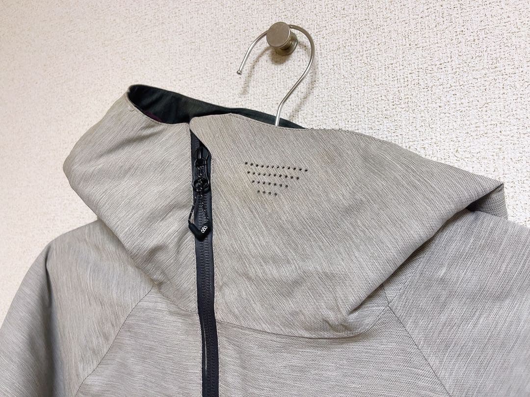 686 スノーボードウェア　GLCR ジャケット　S レディース