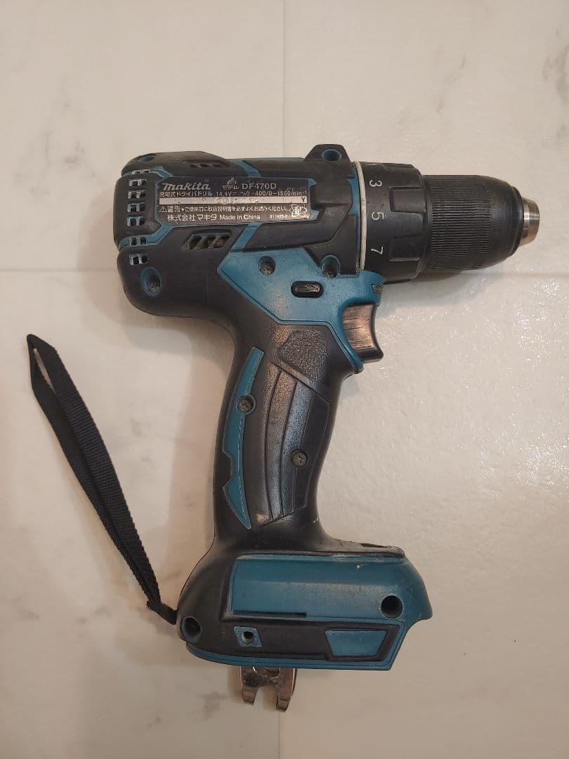 マキタ 充電式ドライバドリル　14.4V DF470D