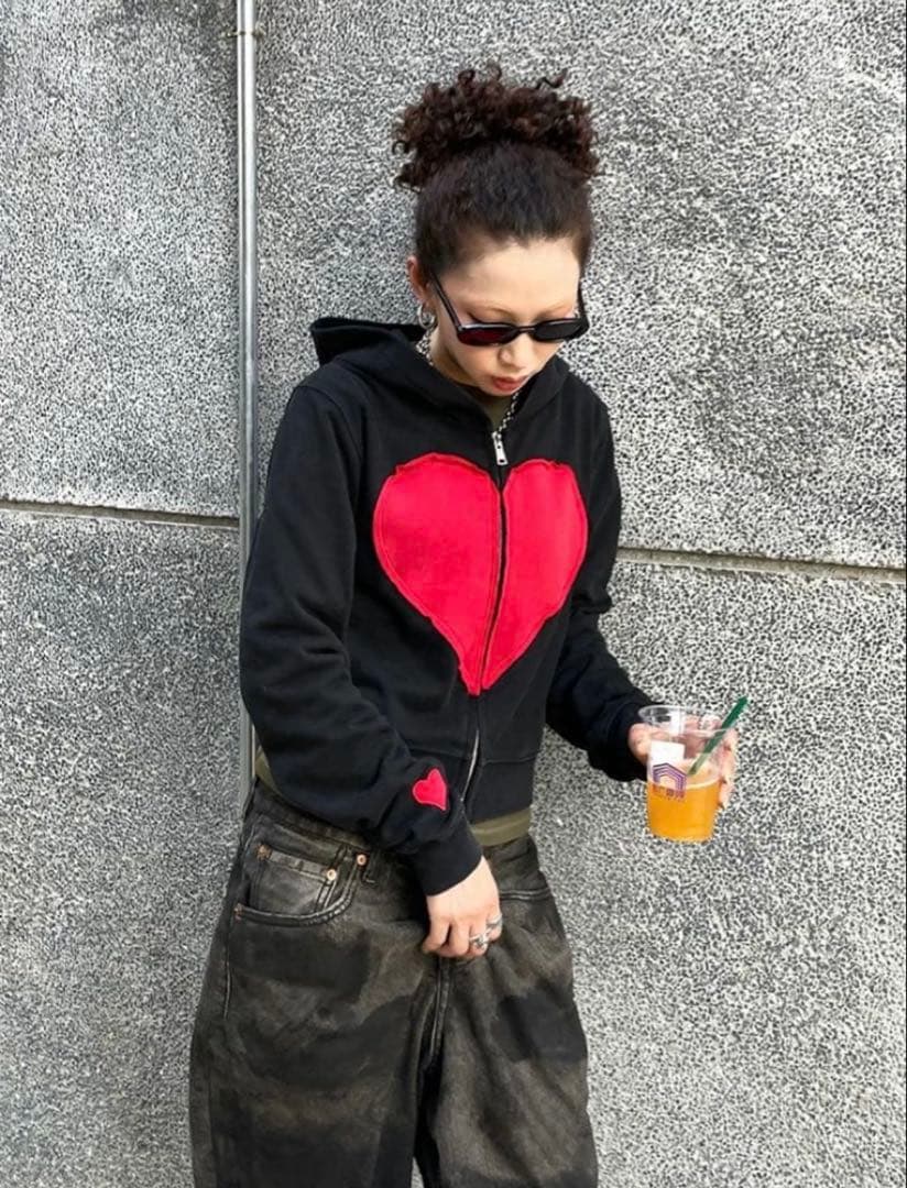 Y2K ハート柄　グランジフーディー　broken heart Parker