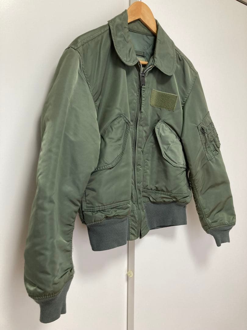 アルファ　アメリカ製　CWU−45/P(N)フライトジャケット　Mサイズ