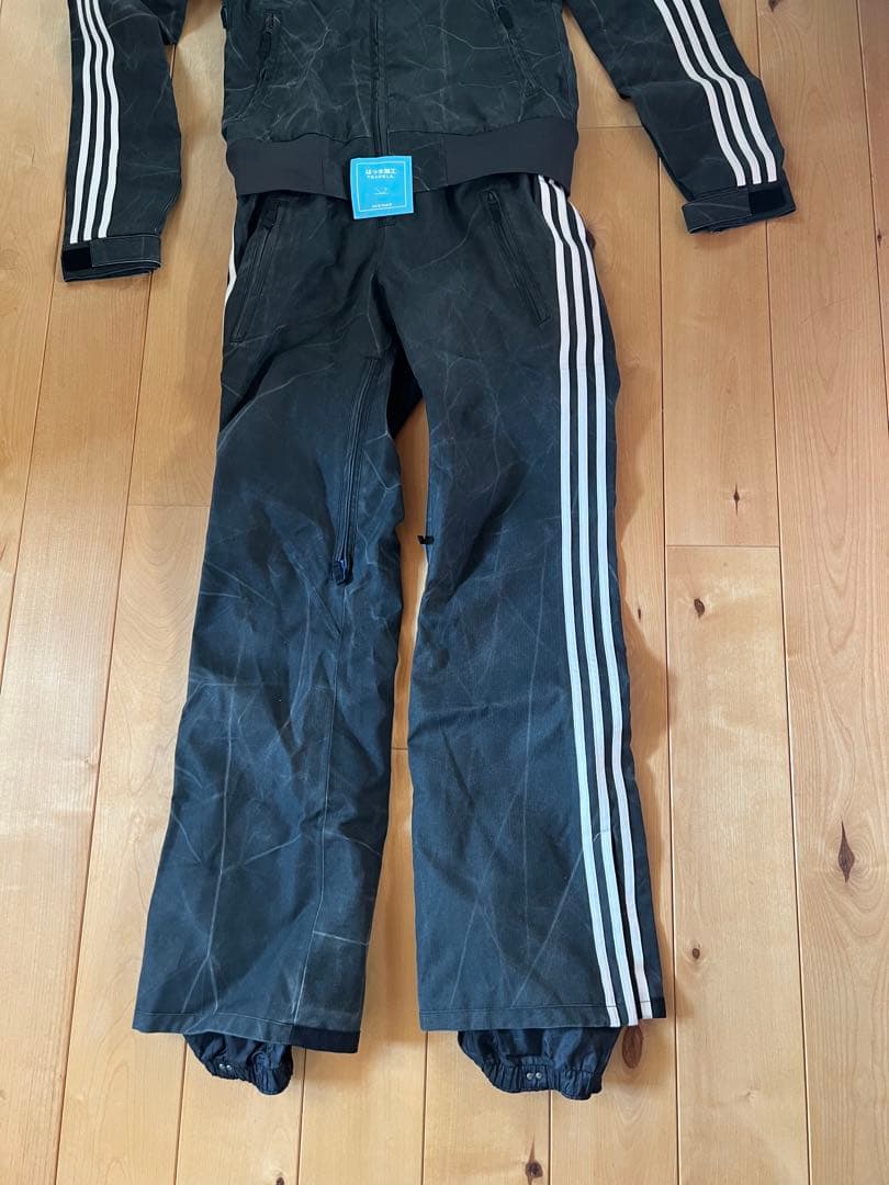 adidas スノーウェア