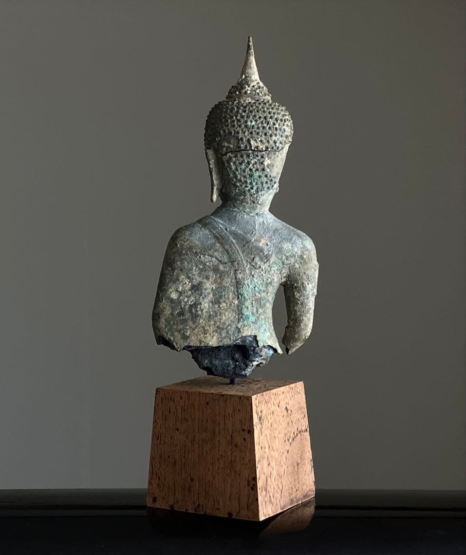 【悟り仏。タイ青銅古仏】アユタヤ王朝初期〜中期14〜15世紀頃 骨董仏教美術彫刻