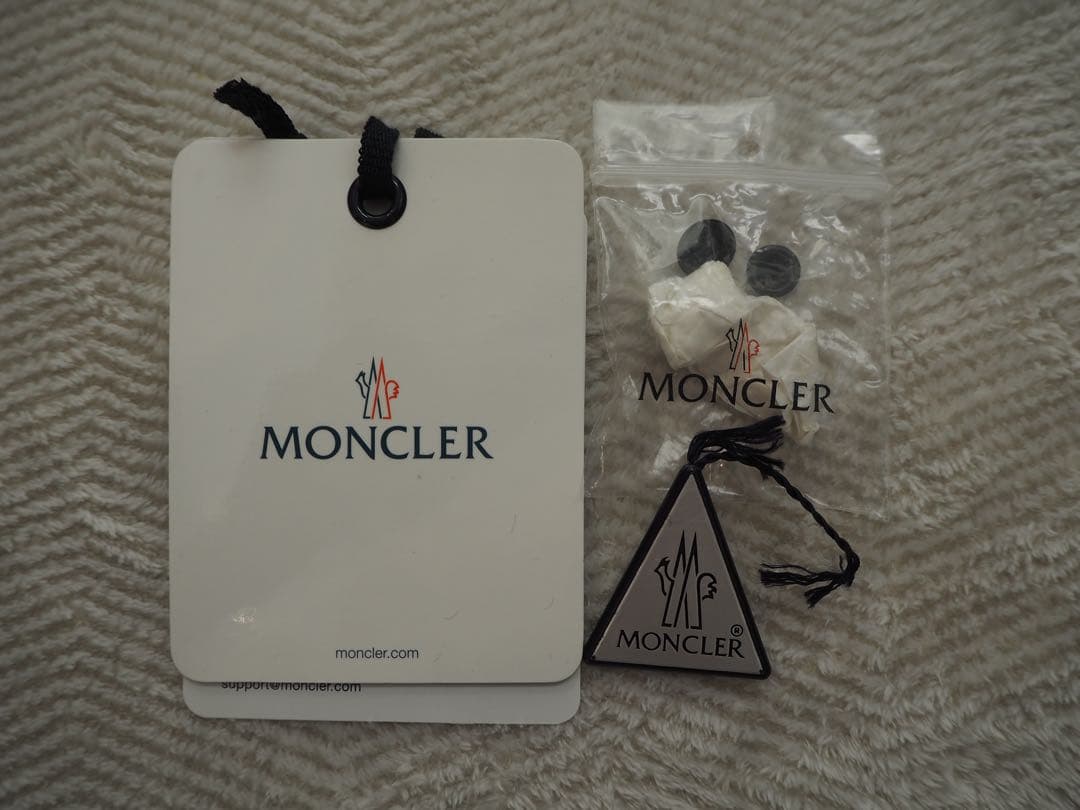 MONCLER ブラック ダウンベスト　デュプレス モンクレール