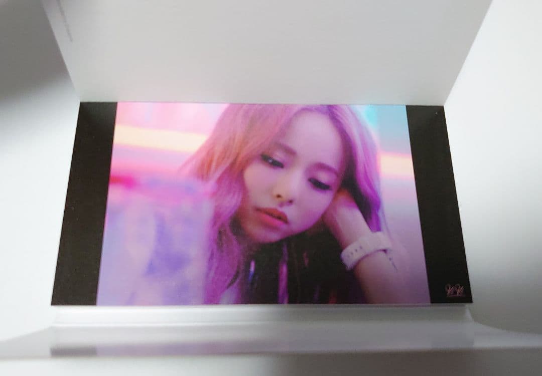 LOONA　今月の少女　深化学習班　ヨジンサイン入りMD