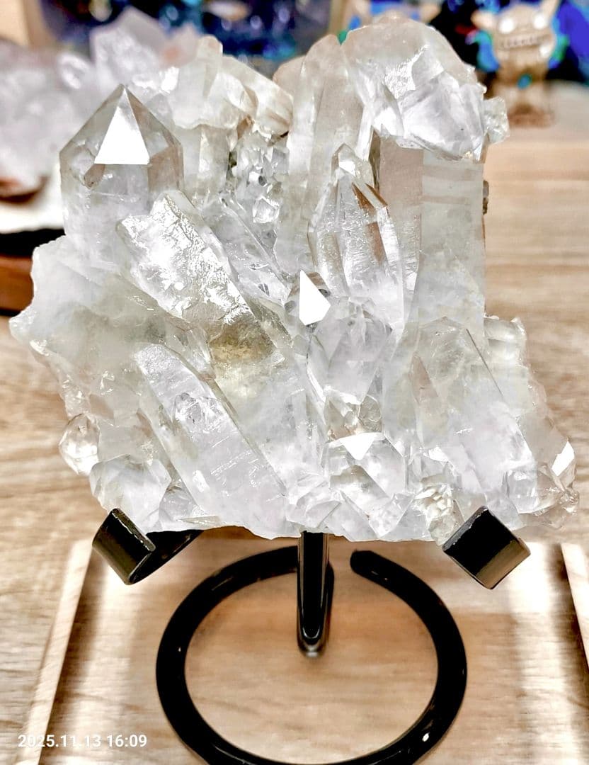 最高品質 ブラジル コリント産 水晶クラスター 159g 虹多数 グラデーション