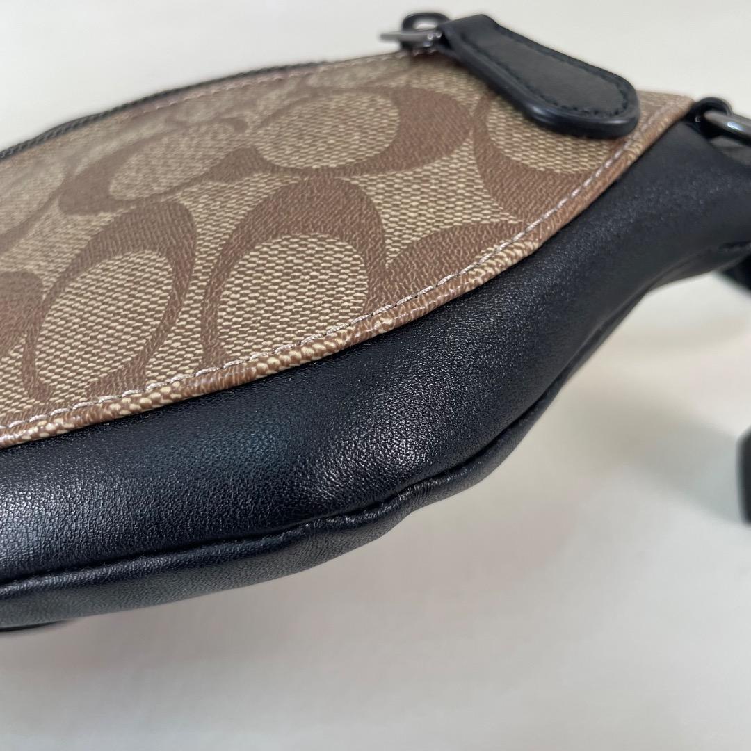 C5 美品✨COACH ボディバッグ F84711 ブラック×シグネチャー