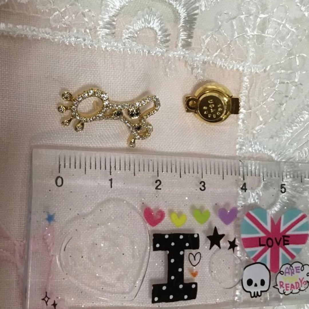 最終お値下げ‼️k18YGダイヤモンドブローチキリン