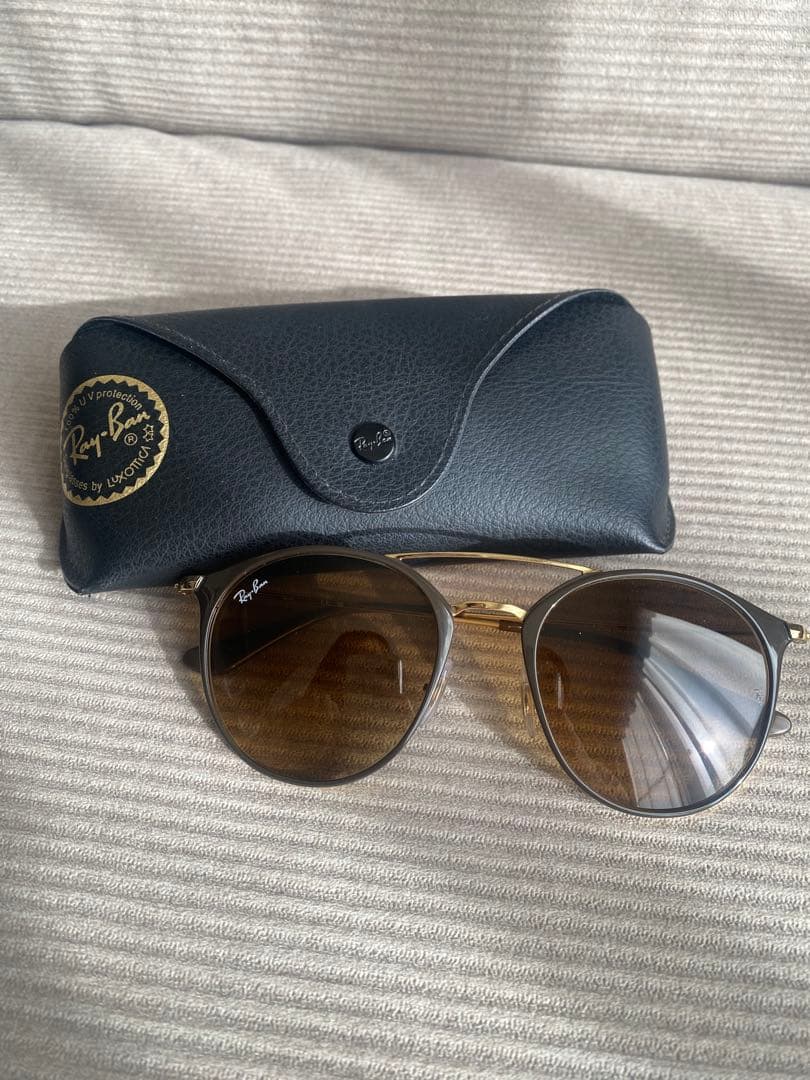 【新品未使用】Ray-Ban (レイバン)ブラウン サングラス ケース付き