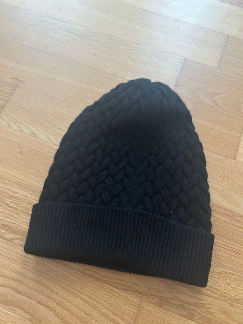 新品同様 CHANEL ニット帽 黒