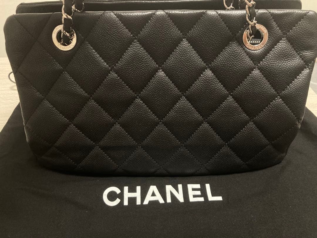 ぐーさん　正規美品　CHANEL マトラッセ　キルティングトートバッグ　黒