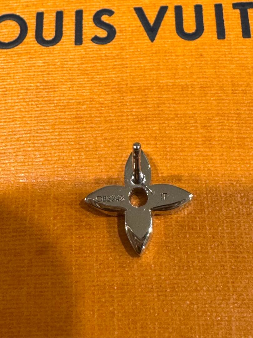 【単体売り15,555円】LOUIS VUITTON ピアス(両耳用)※3点